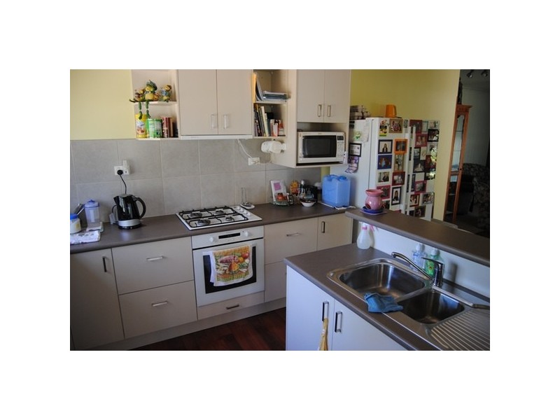 6 & 8 Mad Mans Lane, Flagstaff VIC 3465