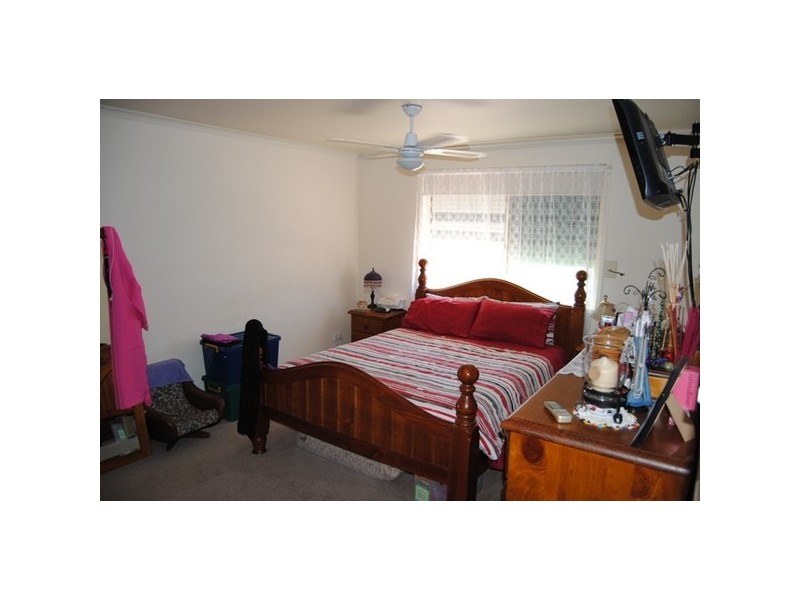 6 & 8 Mad Mans Lane, Flagstaff VIC 3465