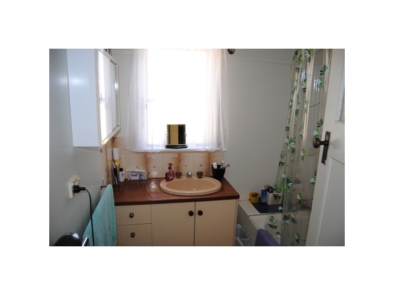 6 & 8 Mad Mans Lane, Flagstaff VIC 3465