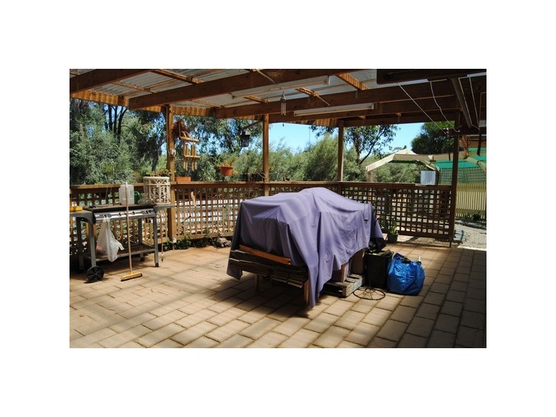 6 & 8 Mad Mans Lane, Flagstaff VIC 3465