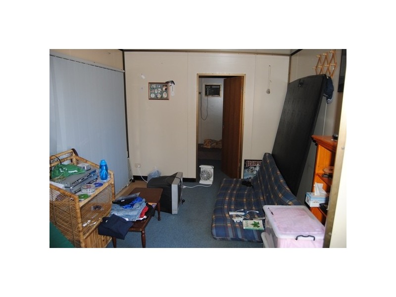 6 & 8 Mad Mans Lane, Flagstaff VIC 3465