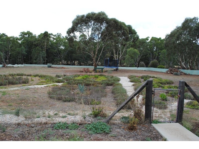 46 Separation Road, Dunolly VIC 3472