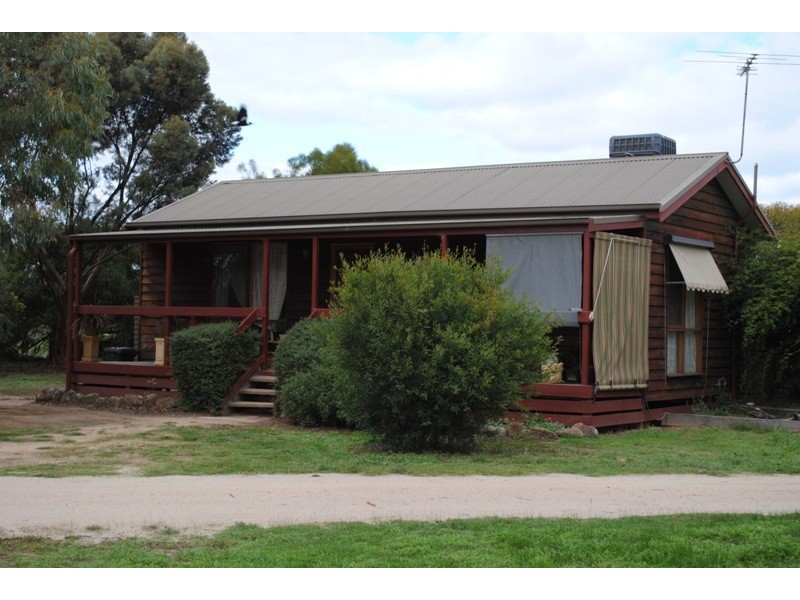 237 High Street, Avoca VIC 3467