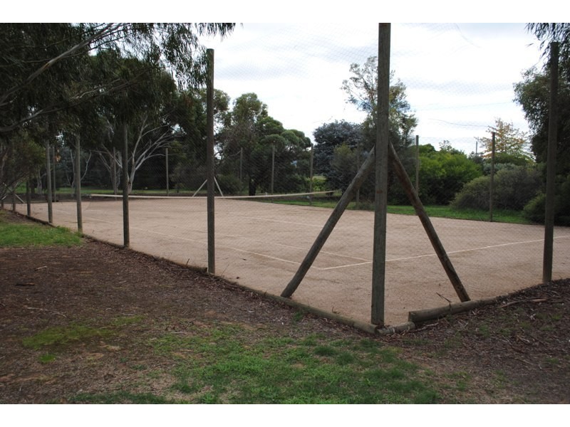 237 High Street, Avoca VIC 3467