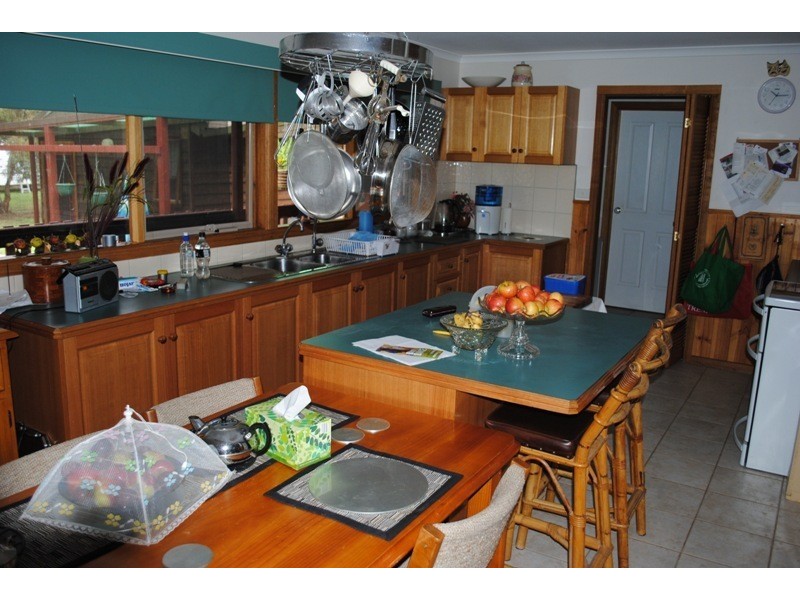 237 High Street, Avoca VIC 3467