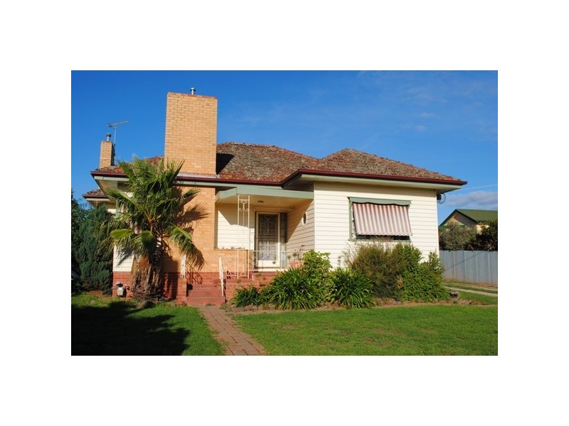 100 Gillies Street, Maryborough VIC 3465