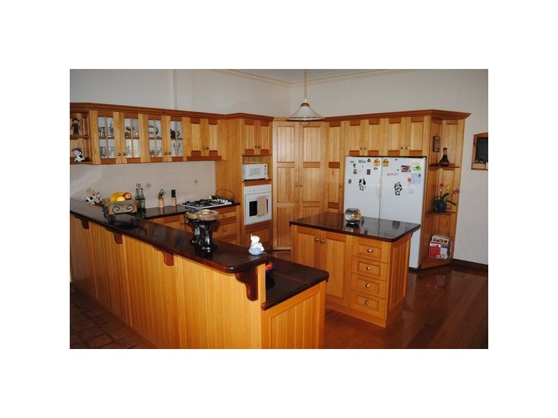 100 Gillies Street, Maryborough VIC 3465