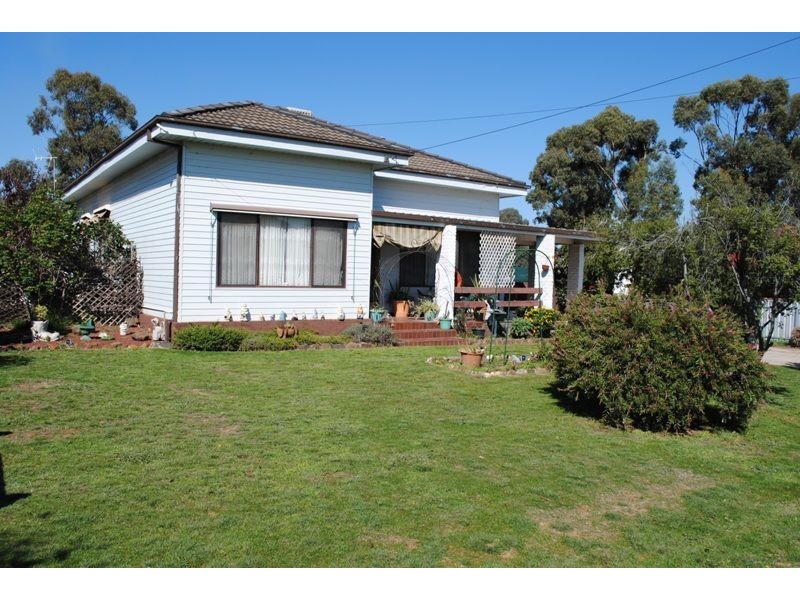 6 Marshall Street, Maryborough VIC 3465