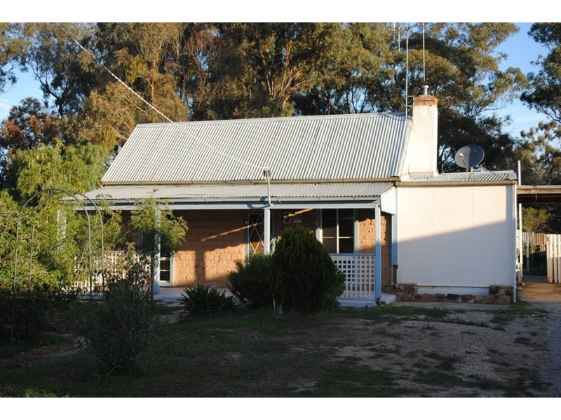 32 Tullaroop Road, Maryborough VIC 3465