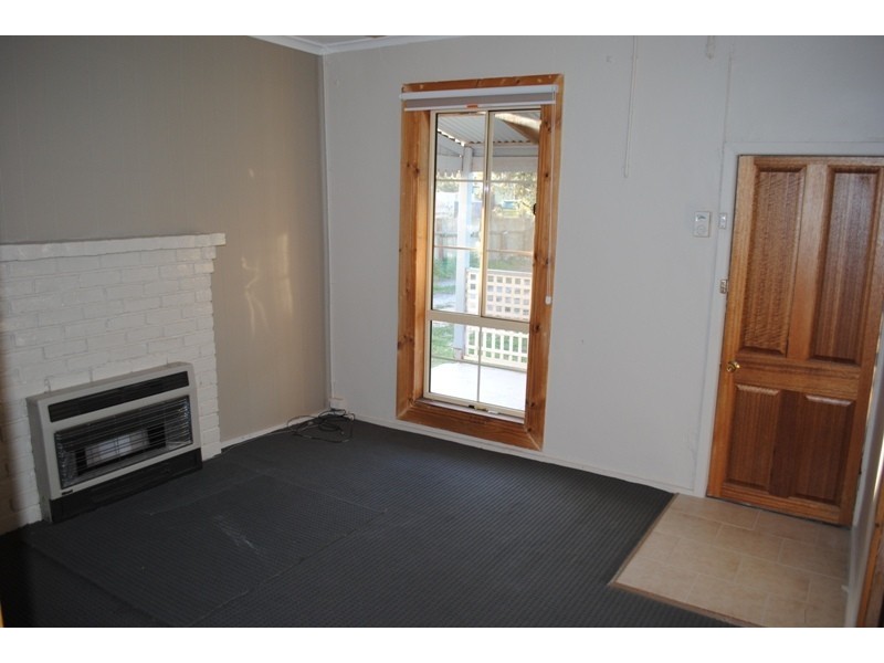 32 Tullaroop Road, Maryborough VIC 3465