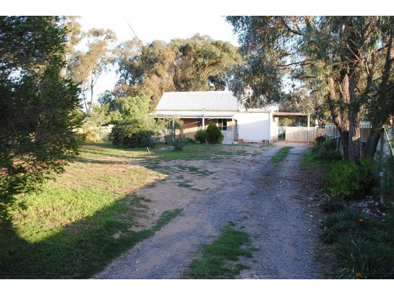32 Tullaroop Road, Maryborough VIC 3465