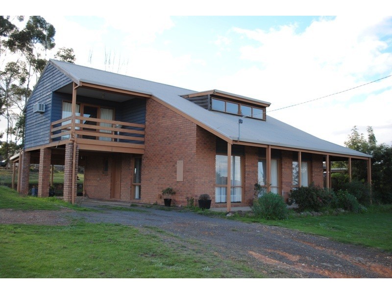 6 Ghost Gums Boulevard, Maryborough VIC 3465
