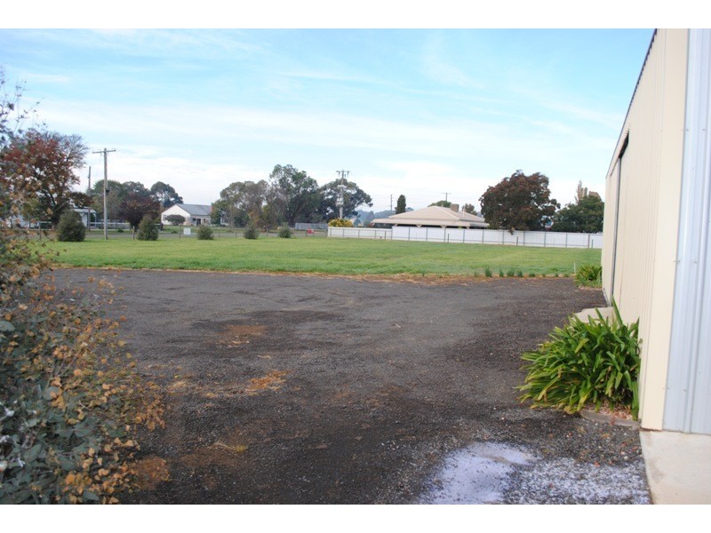 12 Church Street, Carisbrook VIC 3464