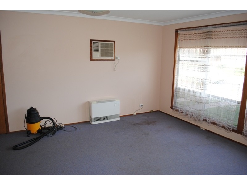 1 Tobruk Avenue, Maryborough VIC 3465