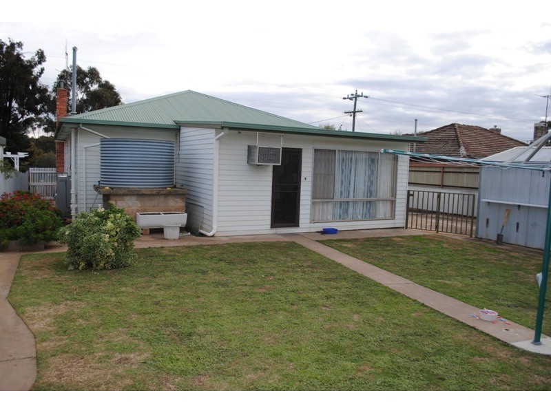 69 Majorca Road, Maryborough VIC 3465
