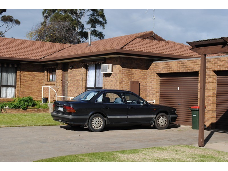 2/16 Hope Street, Maryborough VIC 3465