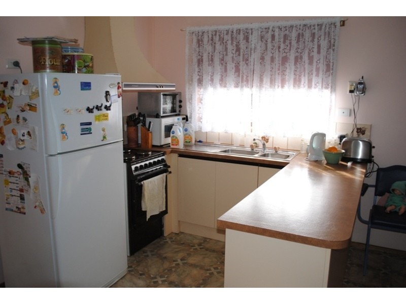 2/16 Hope Street, Maryborough VIC 3465