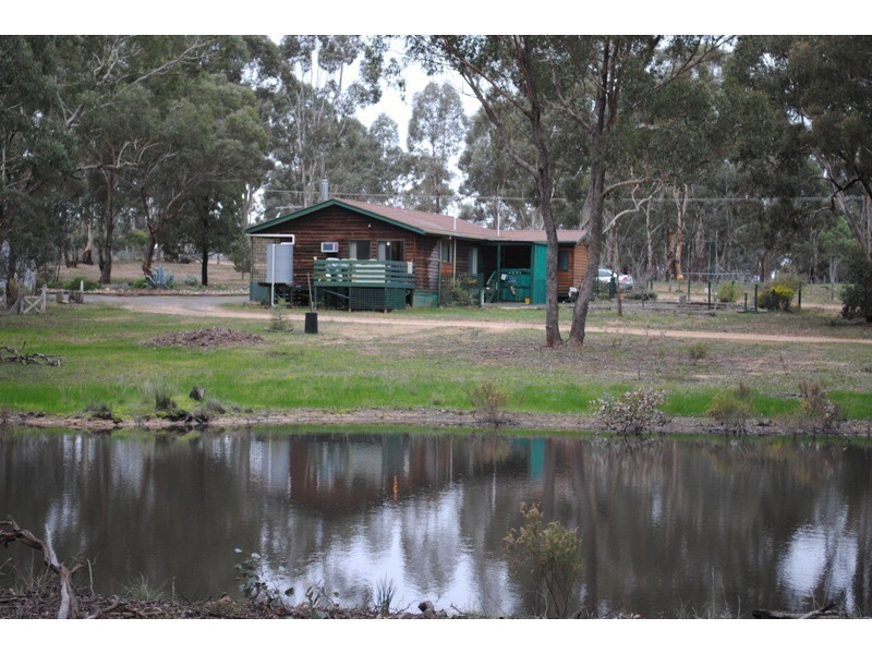 90 Nicholls Road, Daisy Hill VIC 3465