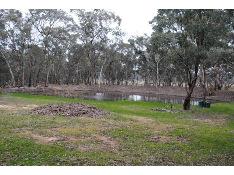 90 Nicholls Road, Daisy Hill VIC 3465