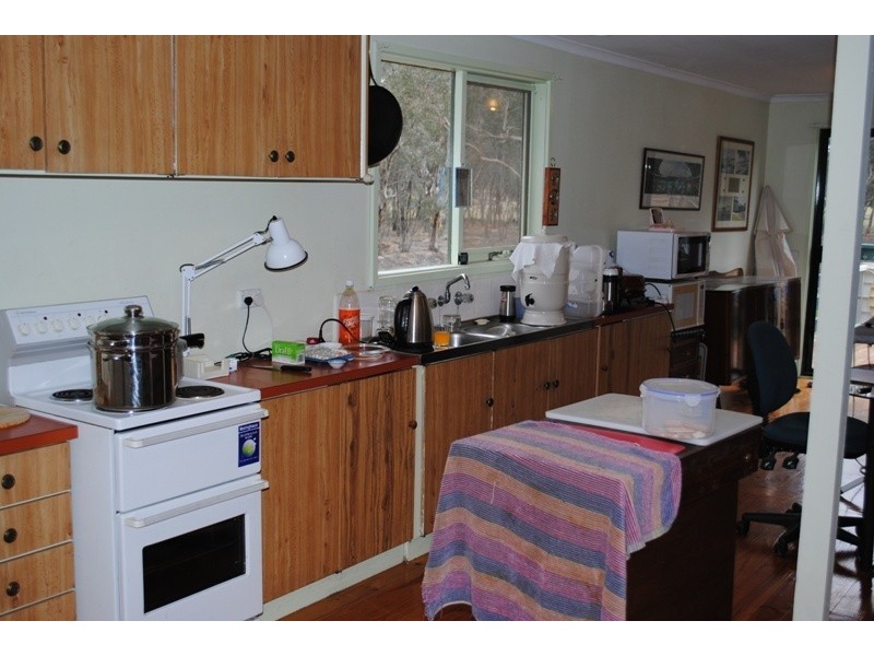 90 Nicholls Road, Daisy Hill VIC 3465