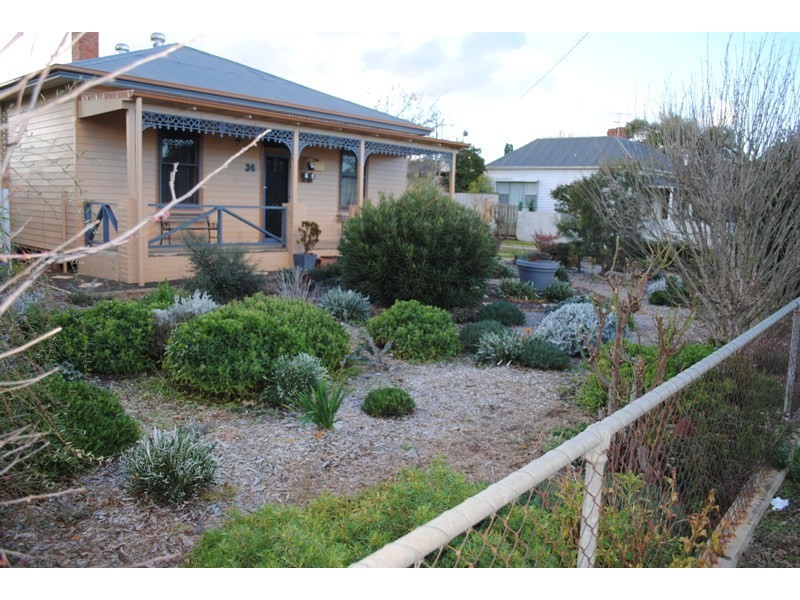 34 Thompson Street, Dunolly VIC 3472