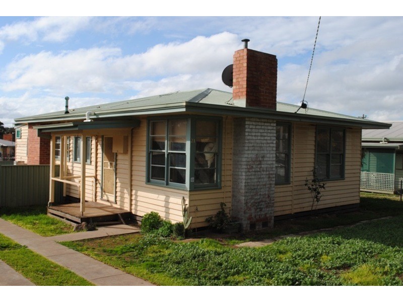 21 Spring Street, Maryborough VIC 3465