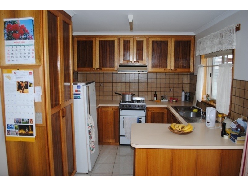 18 Albert Street, Carisbrook VIC 3464