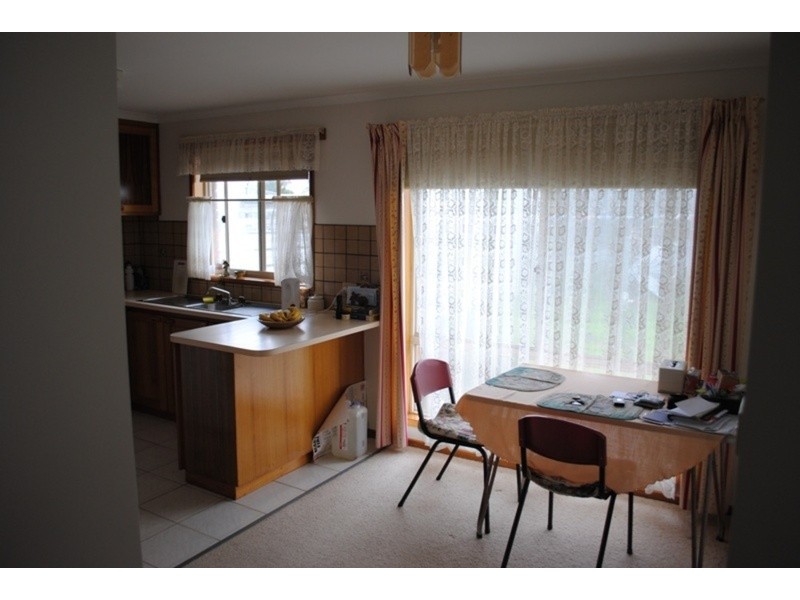 18 Albert Street, Carisbrook VIC 3464