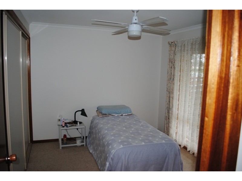 18 Albert Street, Carisbrook VIC 3464