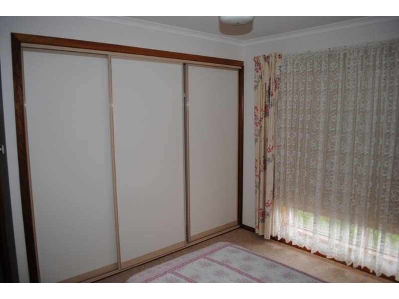 18 Albert Street, Carisbrook VIC 3464