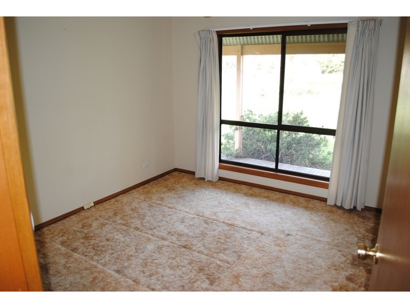 12 Hood Street, Carisbrook VIC 3464