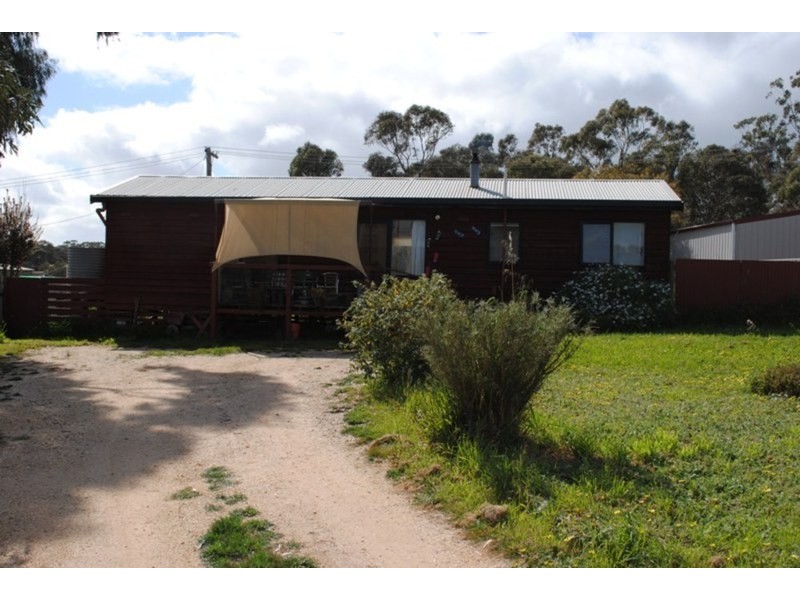 60 Rutherford Street, Avoca VIC 3467