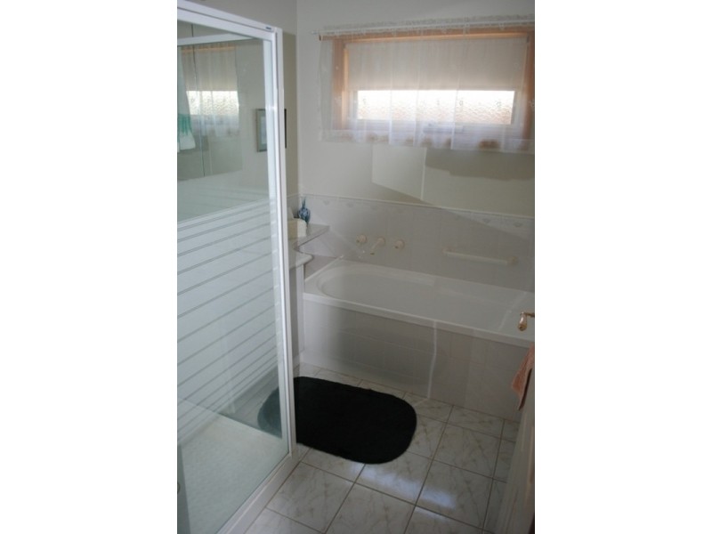 19 Rowles Drive, Maryborough VIC 3465