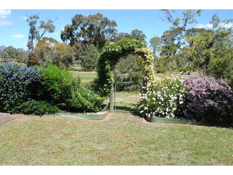 19 Rowles Drive, Maryborough VIC 3465