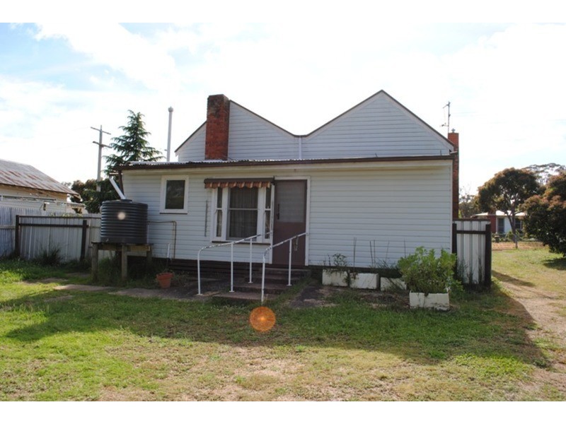 52 Derby Road, Maryborough VIC 3465