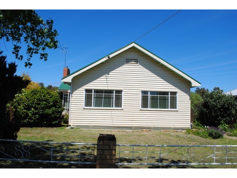 105 Inkerman Street, Maryborough VIC 3465