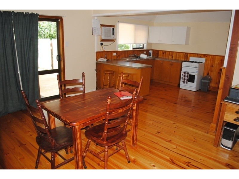 22 Victoria Street, Carisbrook VIC 3464