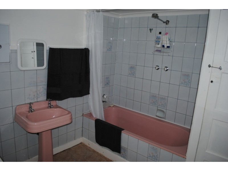 22 Victoria Street, Carisbrook VIC 3464