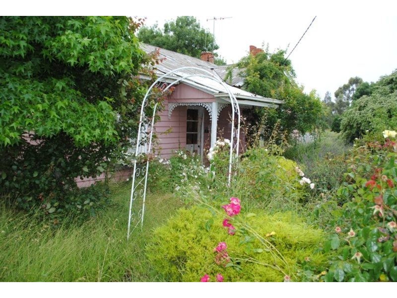 21 Rogers St Street, Maryborough VIC 3465