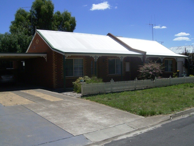 13 McKean Street, Maryborough VIC 3465