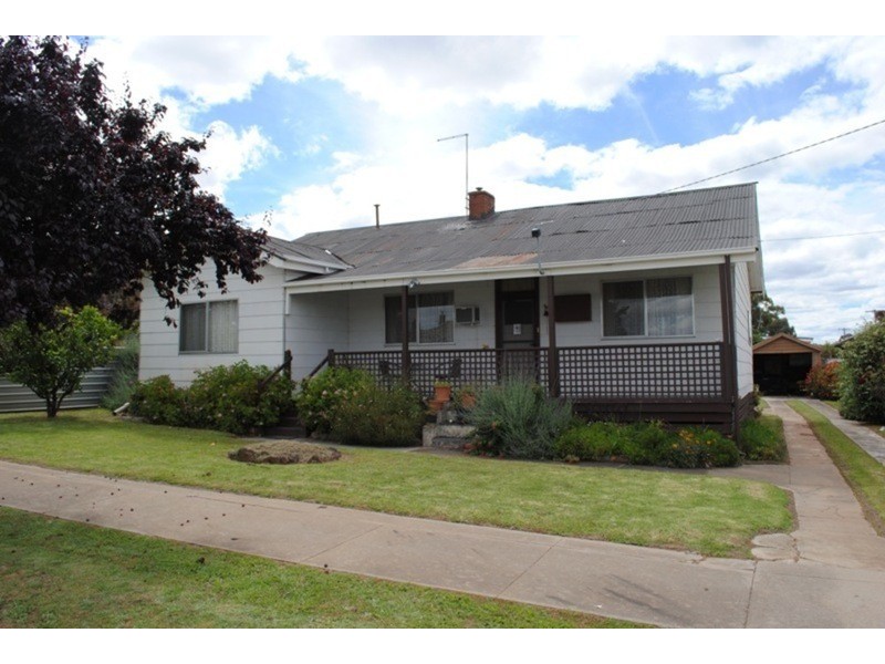 9 Arthur Avenue, Maryborough VIC 3465