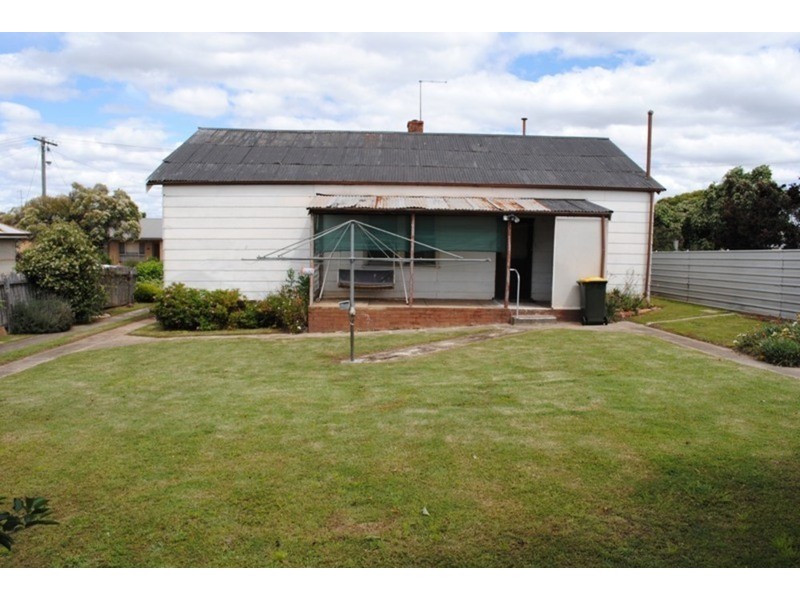 9 Arthur Avenue, Maryborough VIC 3465