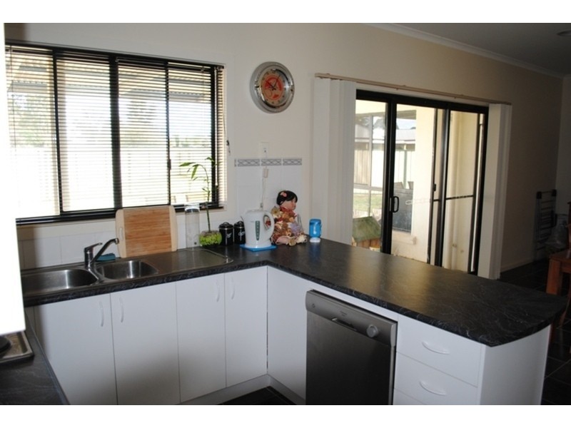 13 Albert Street, Carisbrook VIC 3464