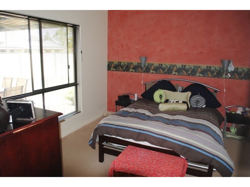 13 Albert Street, Carisbrook VIC 3464