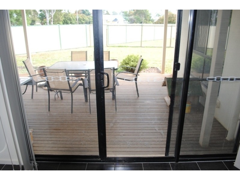 13 Albert Street, Carisbrook VIC 3464