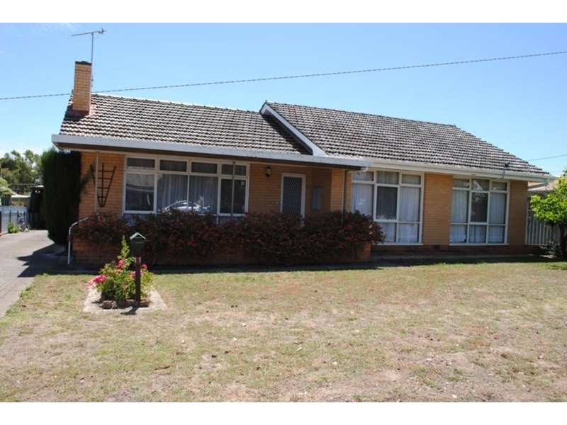 115 Gillies Street, Maryborough VIC 3465