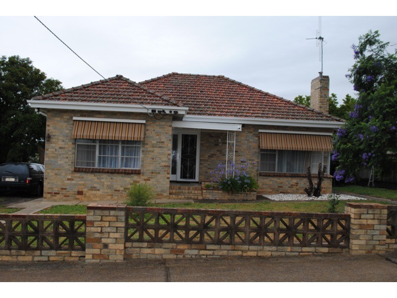 4 Palmerston Street, Maryborough VIC 3465