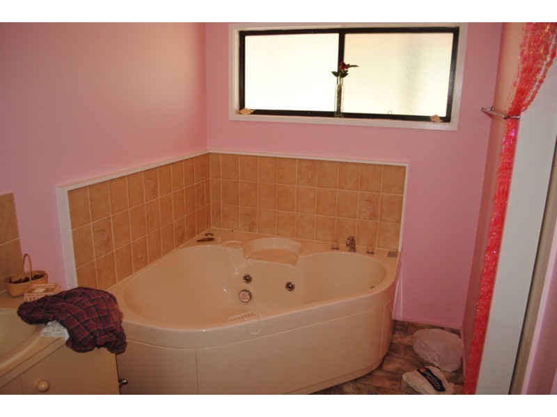 92 Crameri Road, Maryborough VIC 3465