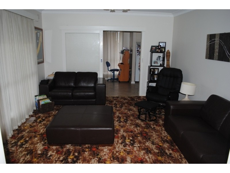 8 Gearing Street, Maryborough VIC 3465