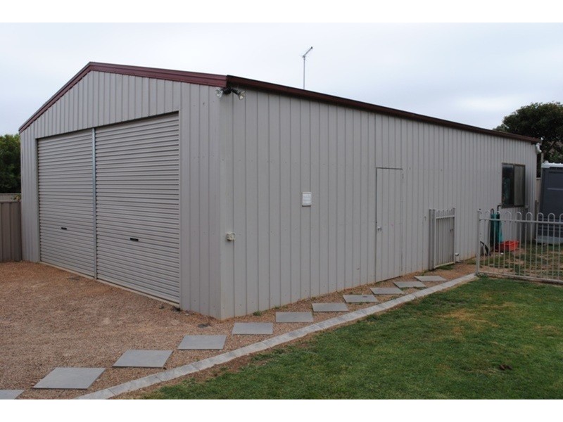 8 Gearing Street, Maryborough VIC 3465